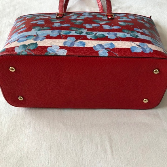 Cooco Design Handbag Shoulder Tote - Red Floral - Picture 2 of 8